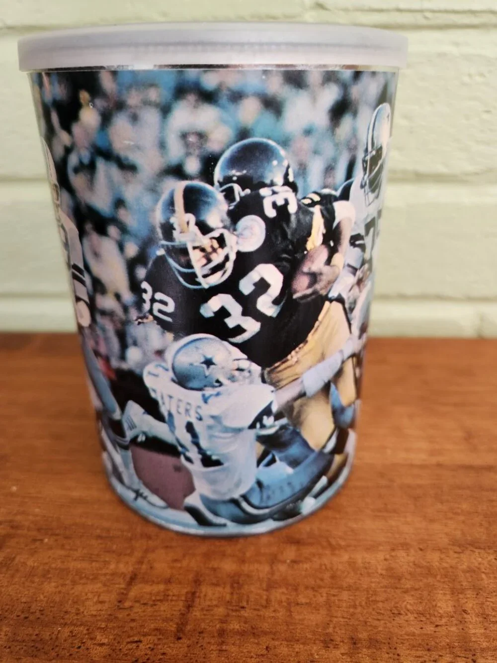 Vintage NFL 1976 Pittsburgh Steelers Dallas Cowboys Jigsaw Puzzle Canister T1